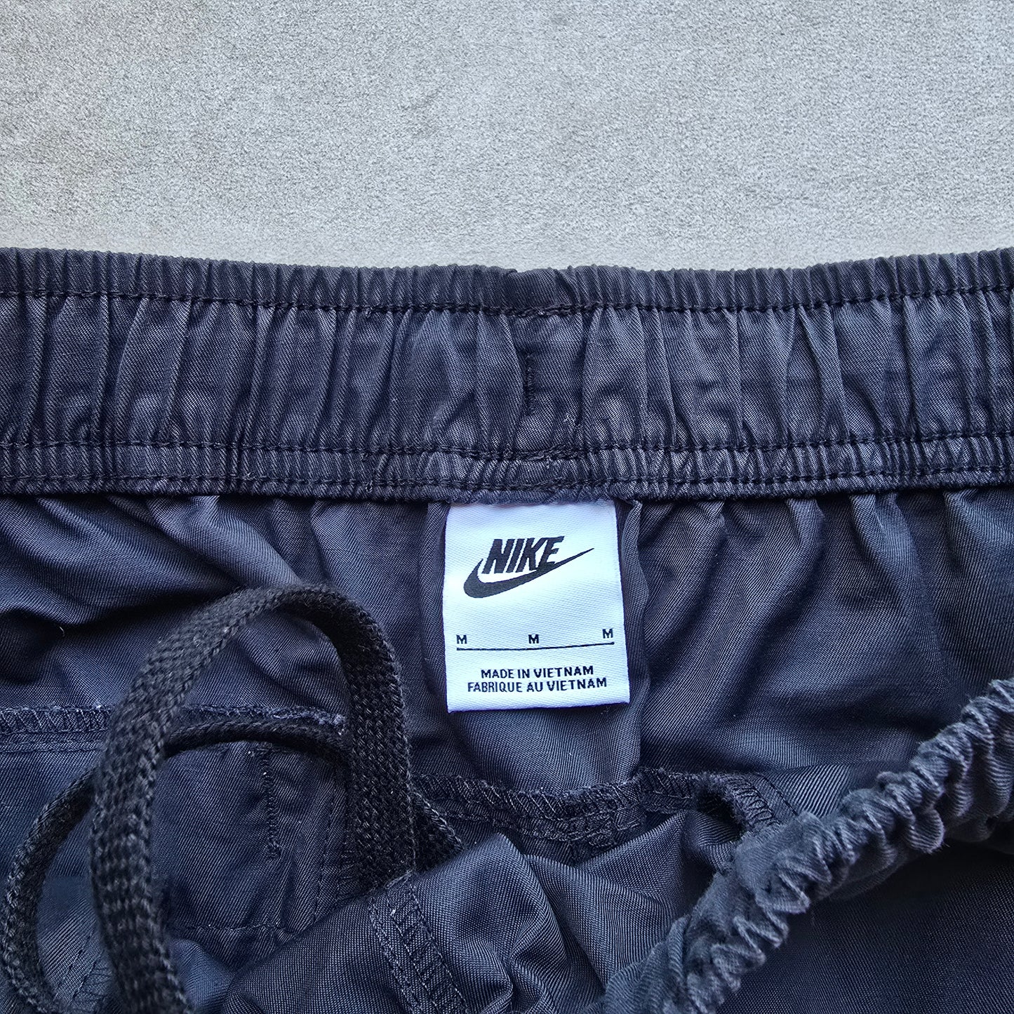 Nike Cargo Pants - M