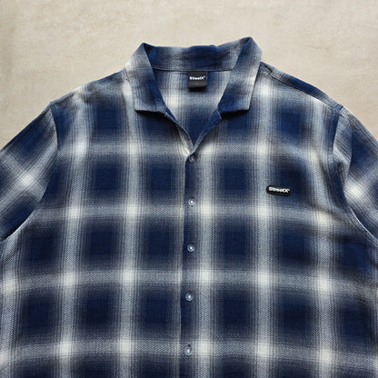 StreetX Short Sleeve Button Up Shirt - L