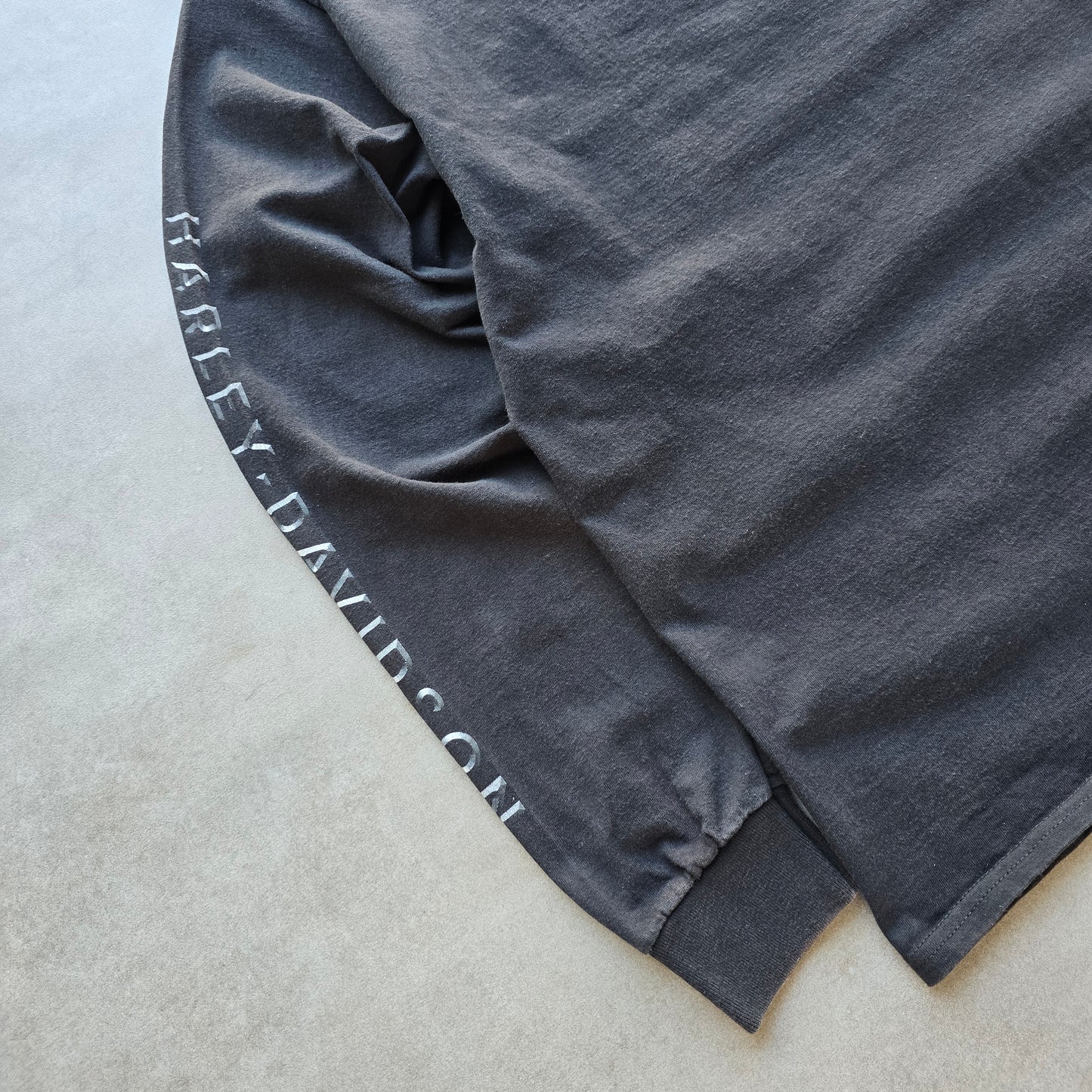 Harley Davidson Skull Sleeve Hit Long Sleeve Tee - L
