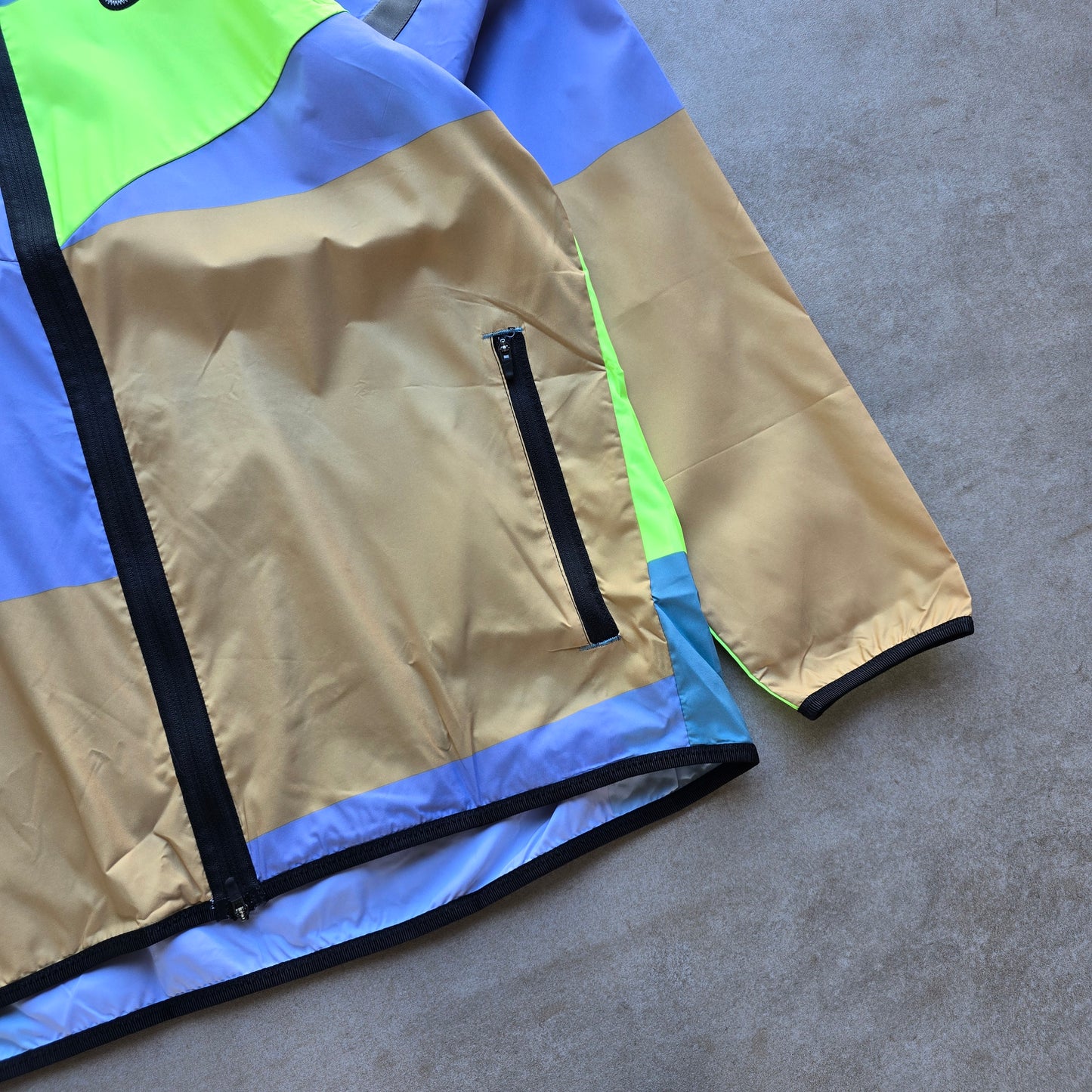 RARE Nike Wild Run Patchwork Jacket (NEW) - L