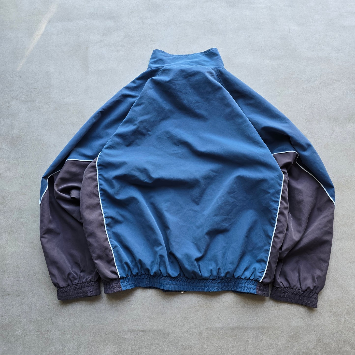 Vintage 2000's Diadora Windbreaker Jacket - L