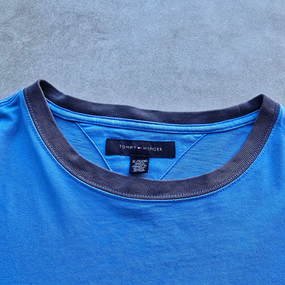 Vintage 2000's Tommy Hilfiger Tee - XL