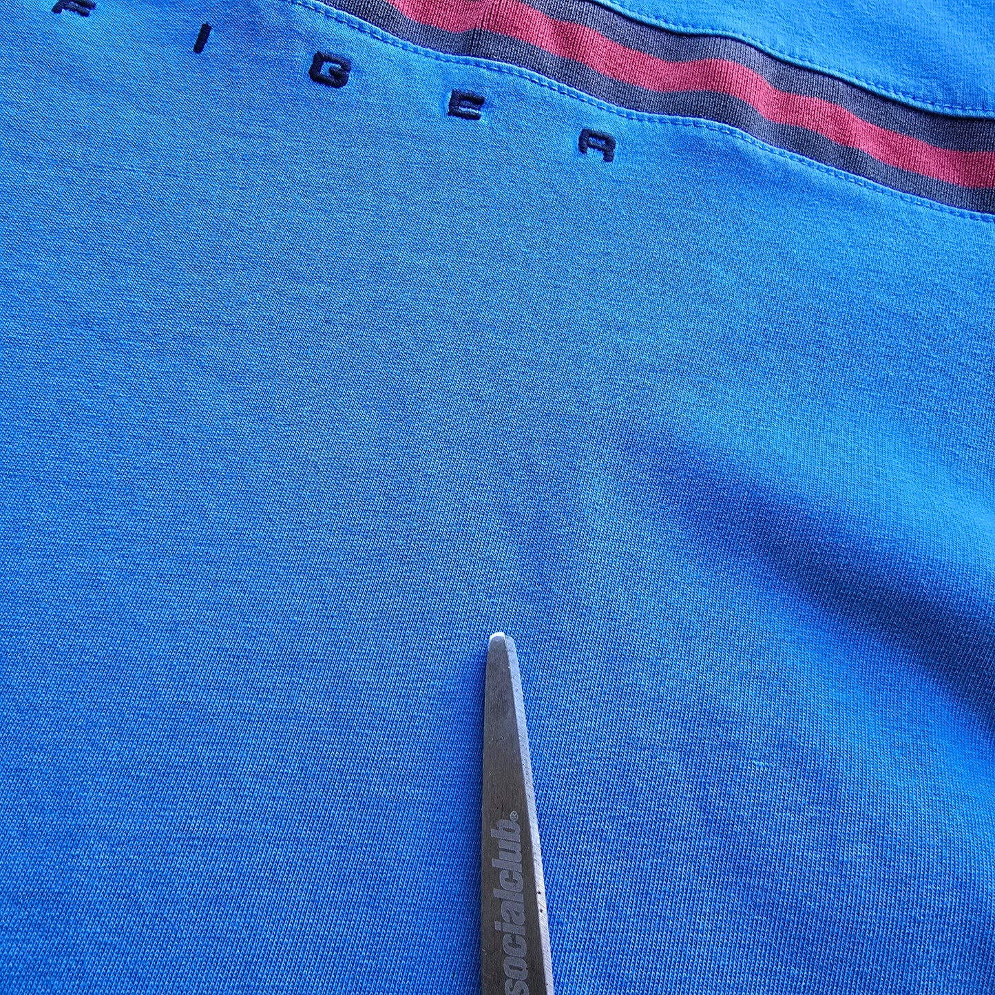 Vintage 2000's Tommy Hilfiger Tee - XL