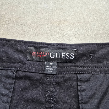 Guess Cargo Shorts - 38