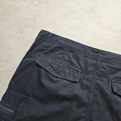 Guess Cargo Shorts - 38