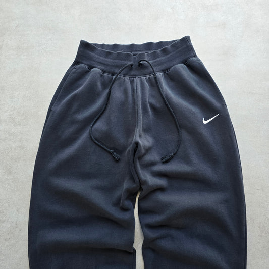 Nike Embroidered Mini Swoosh Oversized Sweatpants - WMNS S
