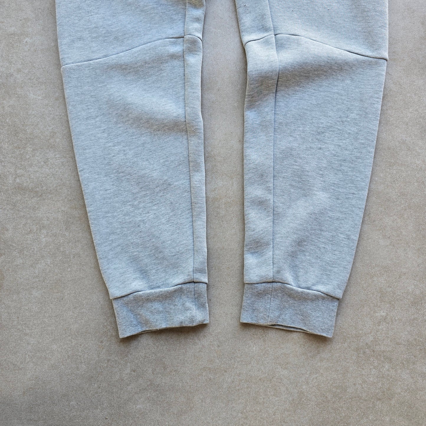 Nike Tech Fleece Pants Grey - M
