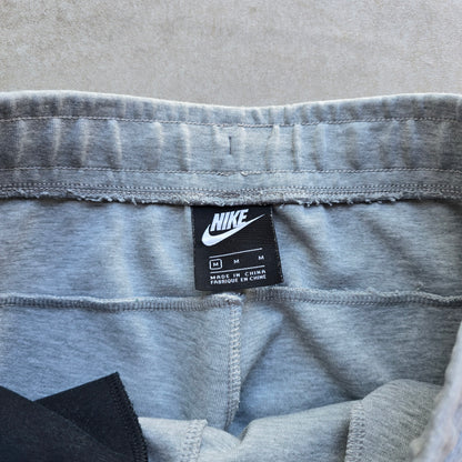 Nike Tech Fleece Pants Grey - M