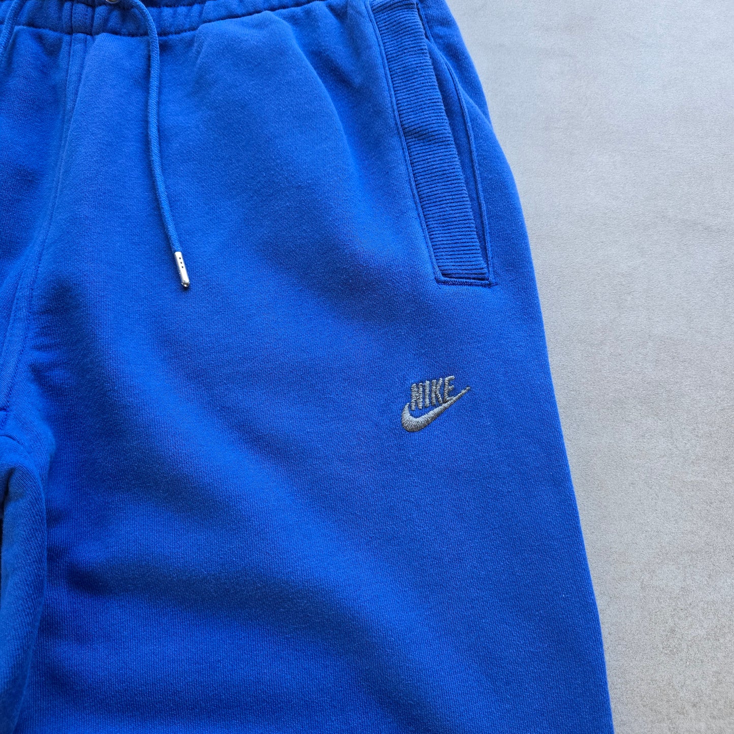 Vintage Nike Embroidered Logo Sweatpants - M