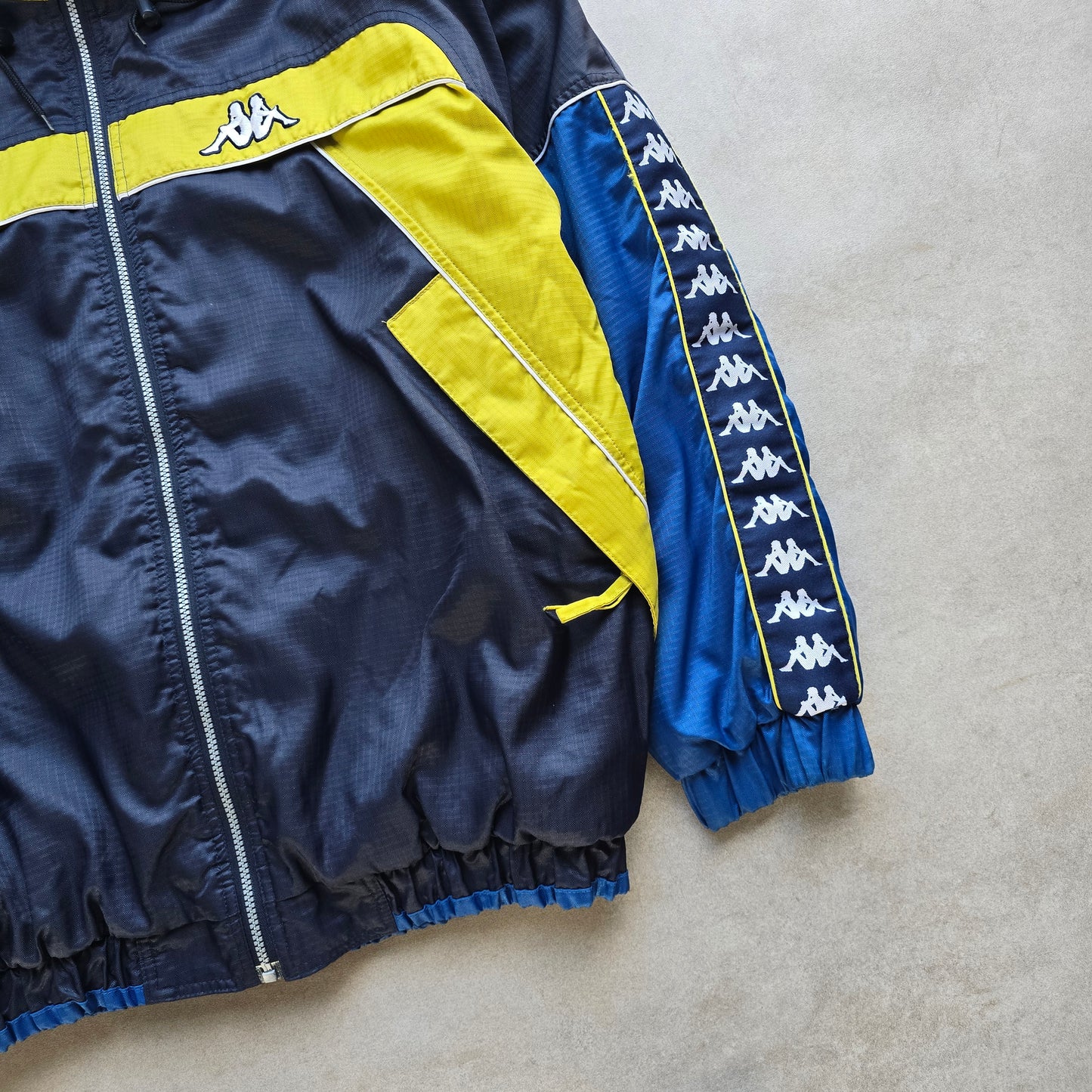 Vintage Kappa Puffer Jacket - L/XL