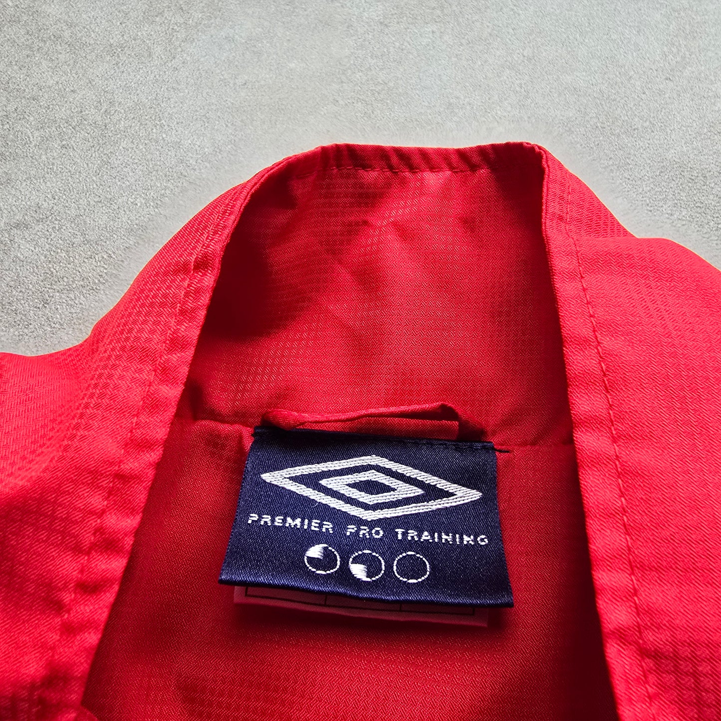 Vintage 2000's Umbro Windbreaker Jacket - M