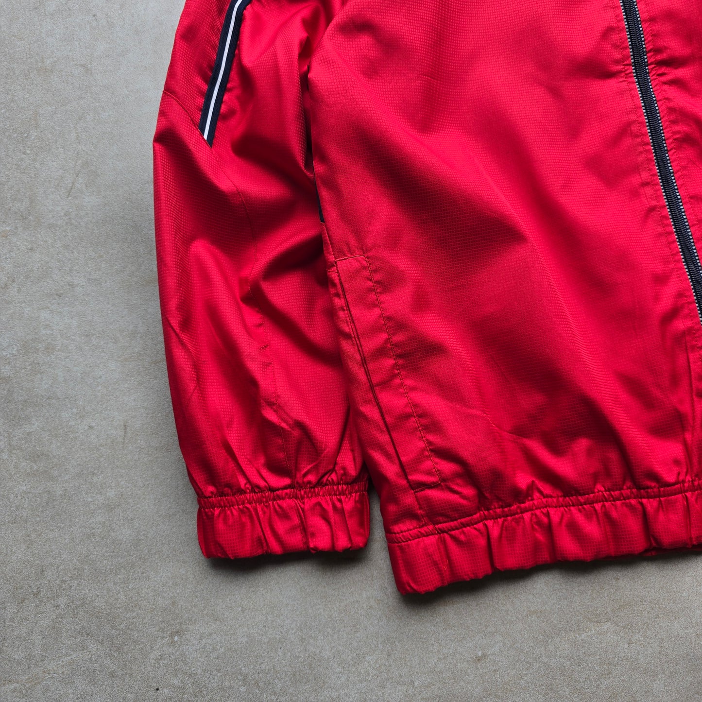 Vintage 2000's Umbro Windbreaker Jacket - M
