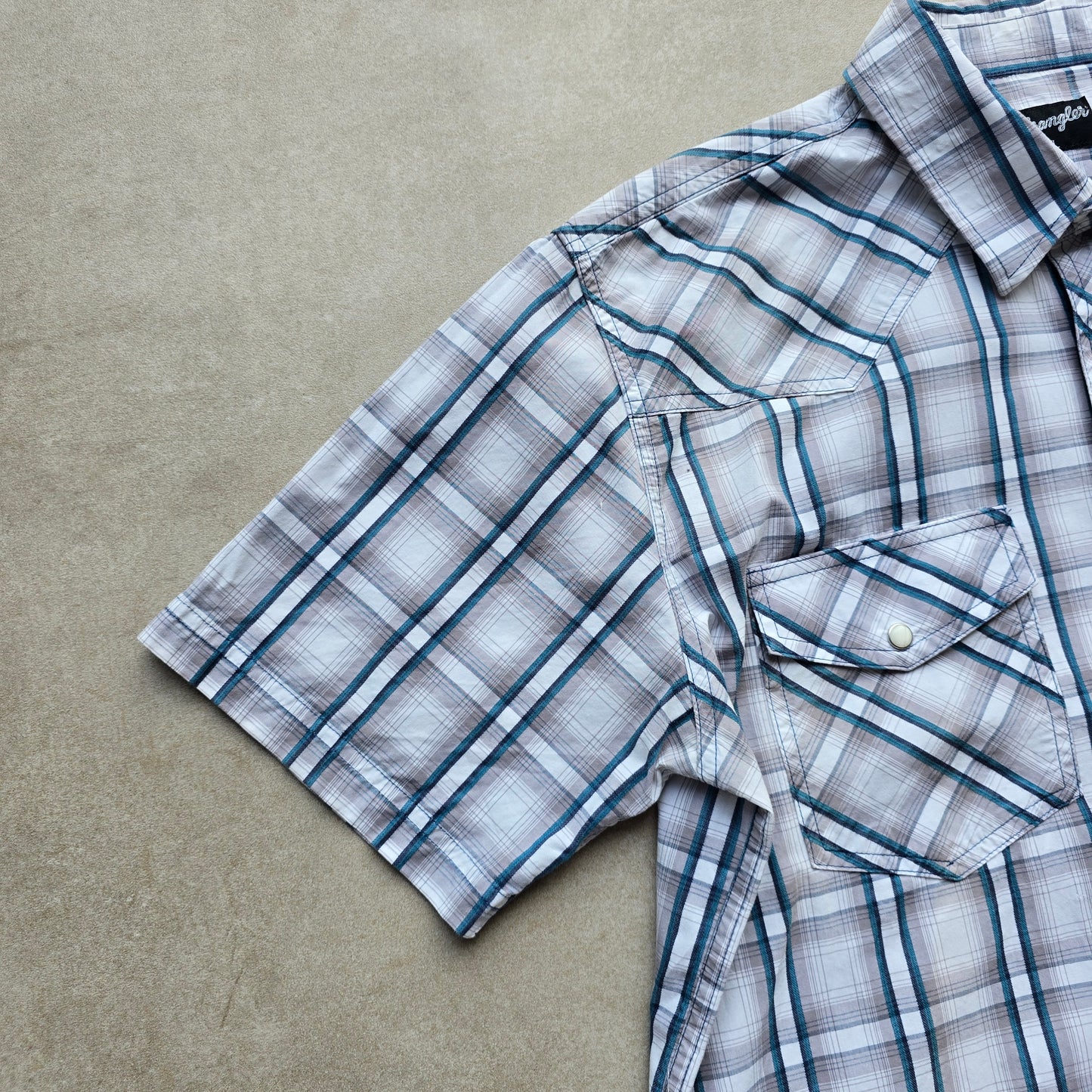 Vintage Wrangler Pearl Snap Short Sleeve Button Up Shirt - L/XL