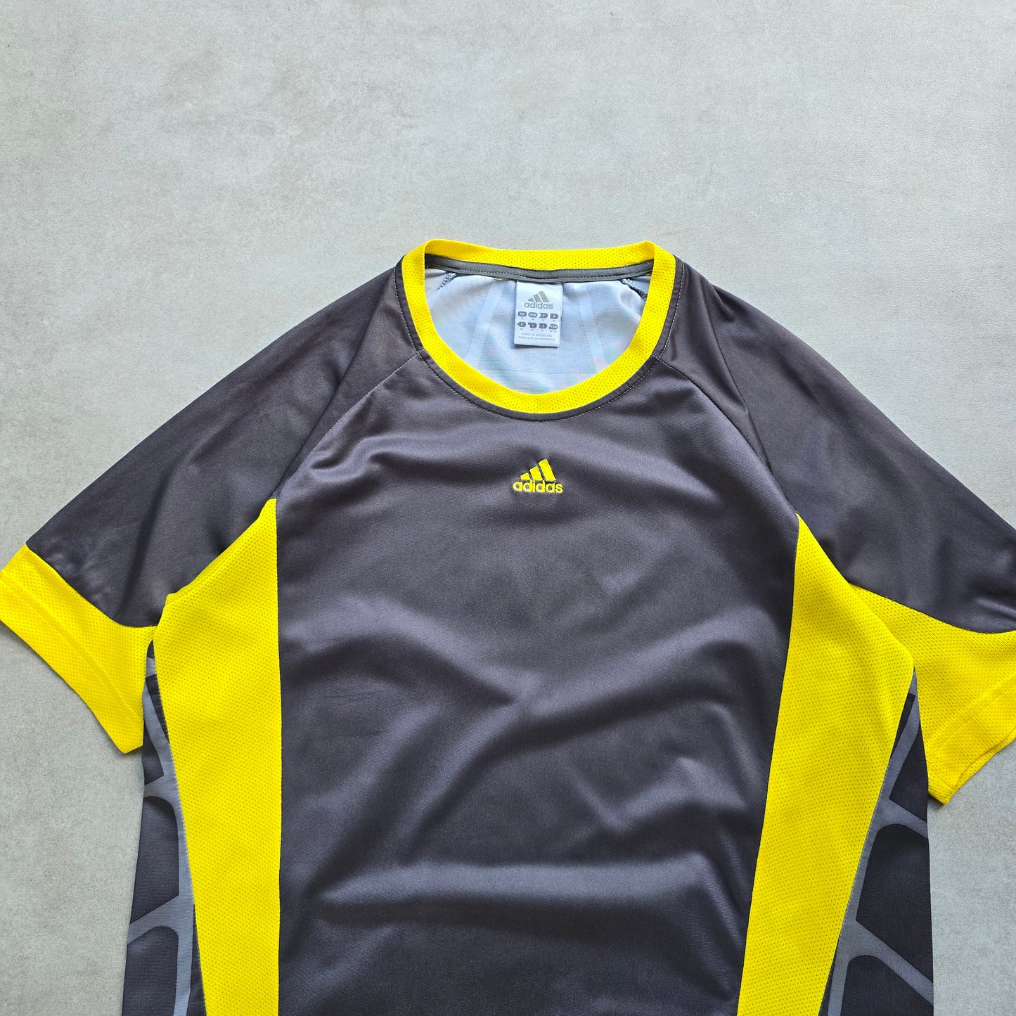 Vintage Adidas Performance Tee - M