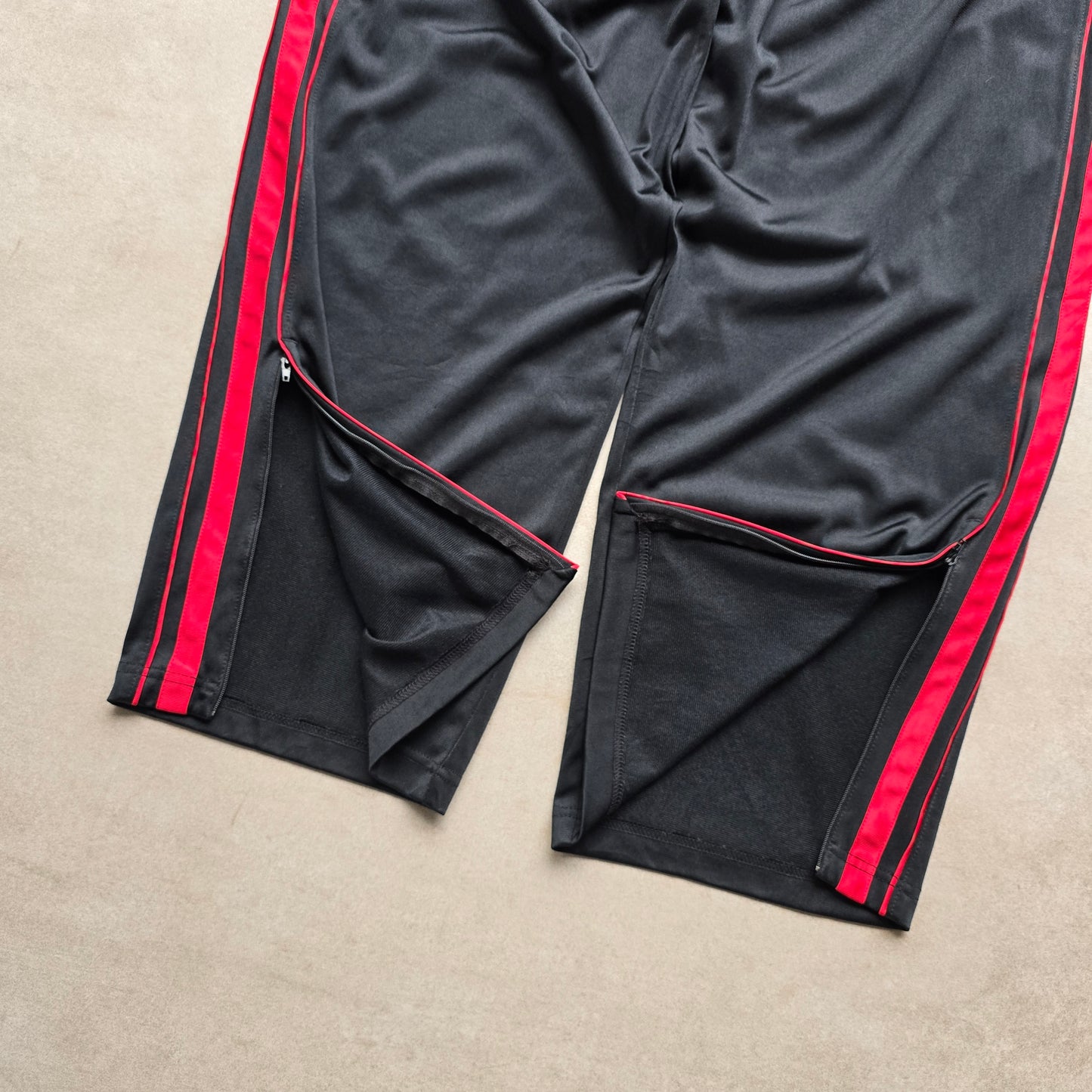Vintage 2000's Nike Embroidered Swoosh Ankle Zip Track Pants - L