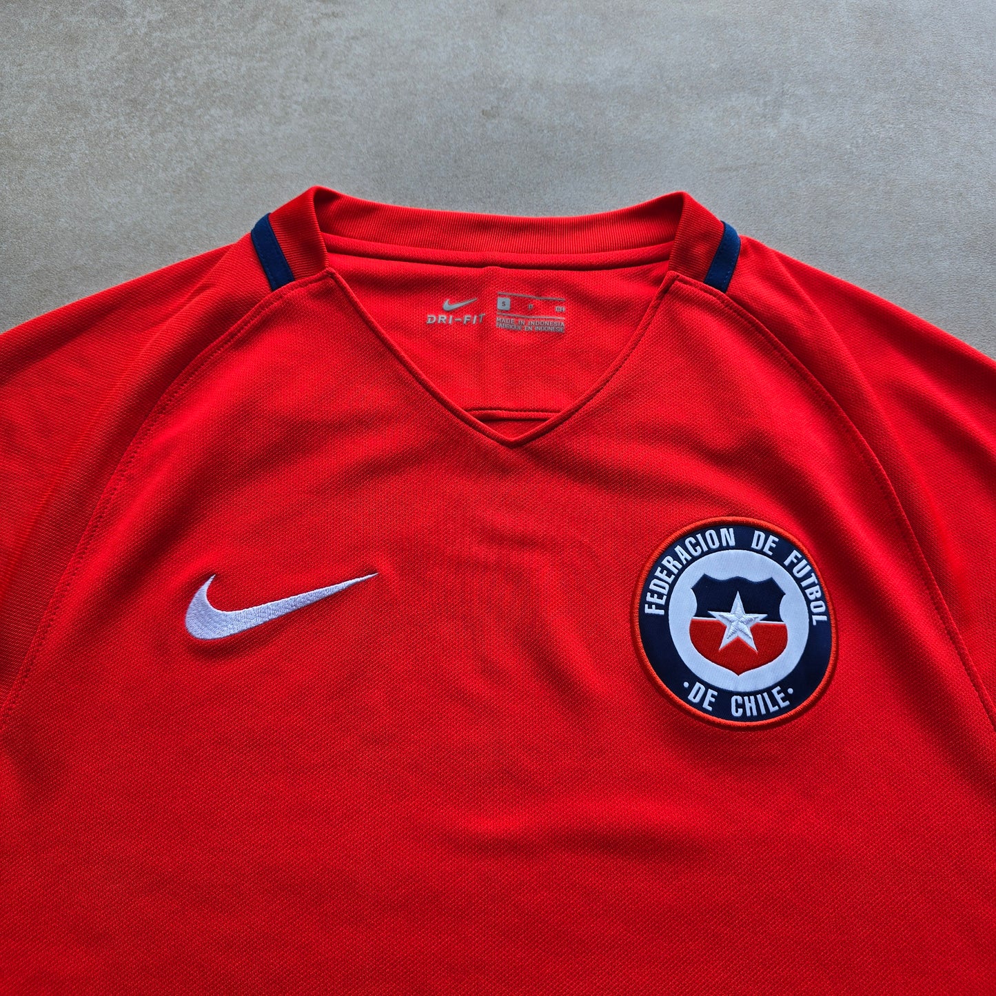 Nike Chile 2016/17 Home Jersey - S