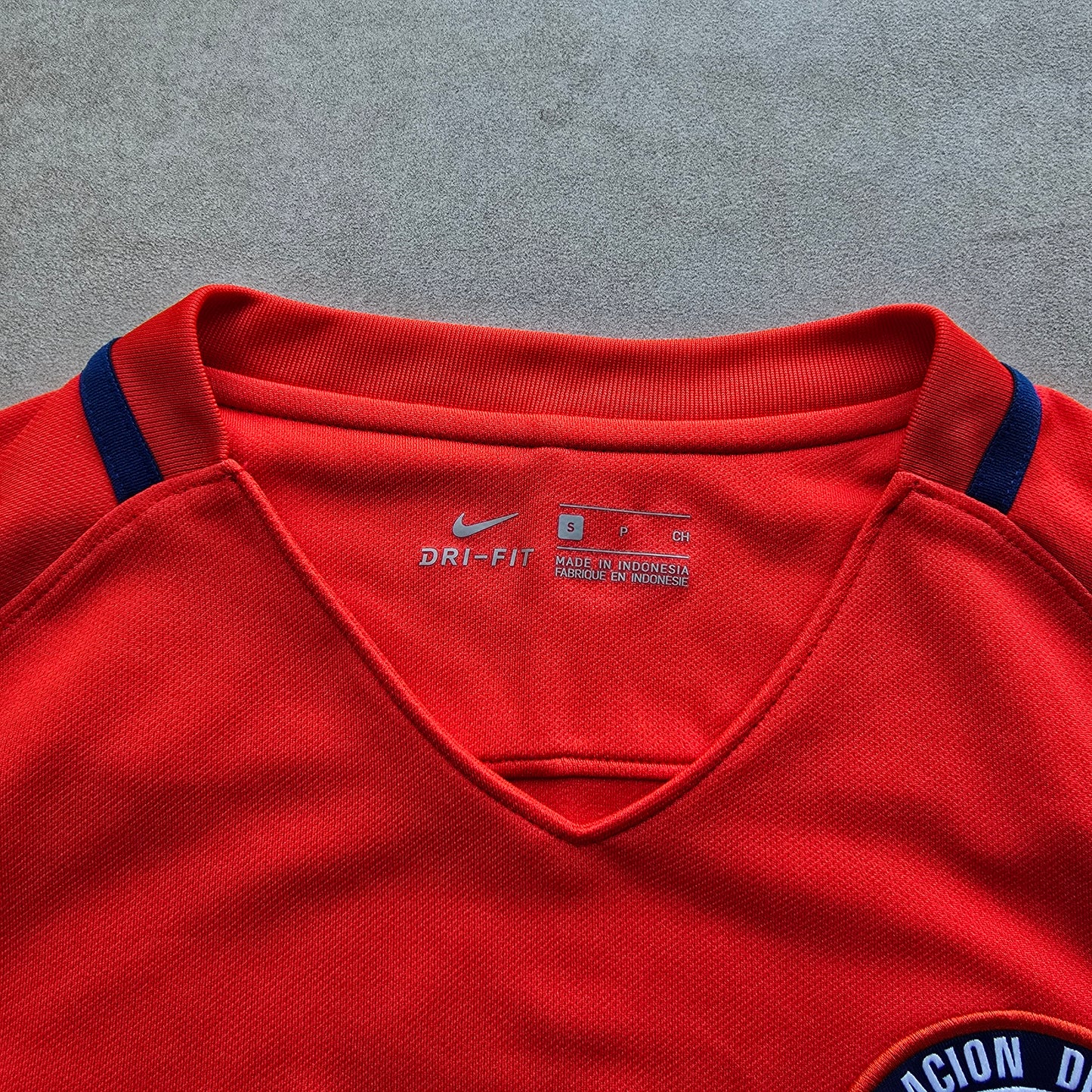 Nike Chile 2016/17 Home Jersey - S