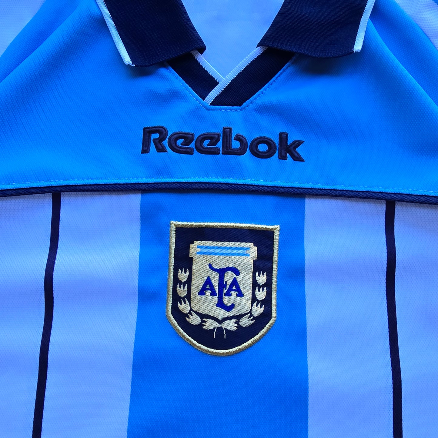 RARE Vintage Reebok Argentina 2000/01 Home Jersey - XL