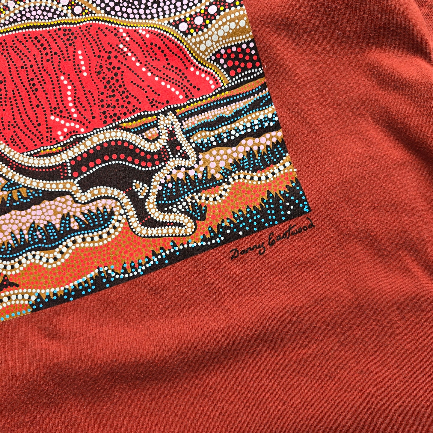 Vintage Uluru Aboriginal Art Tee - L
