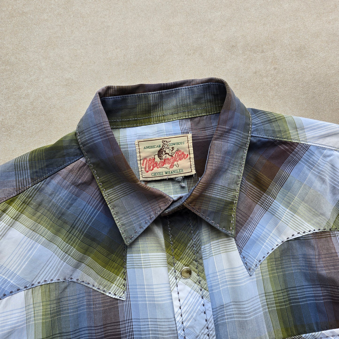 Vintage Wrangler Pearl Snap Button Up Shirt - L