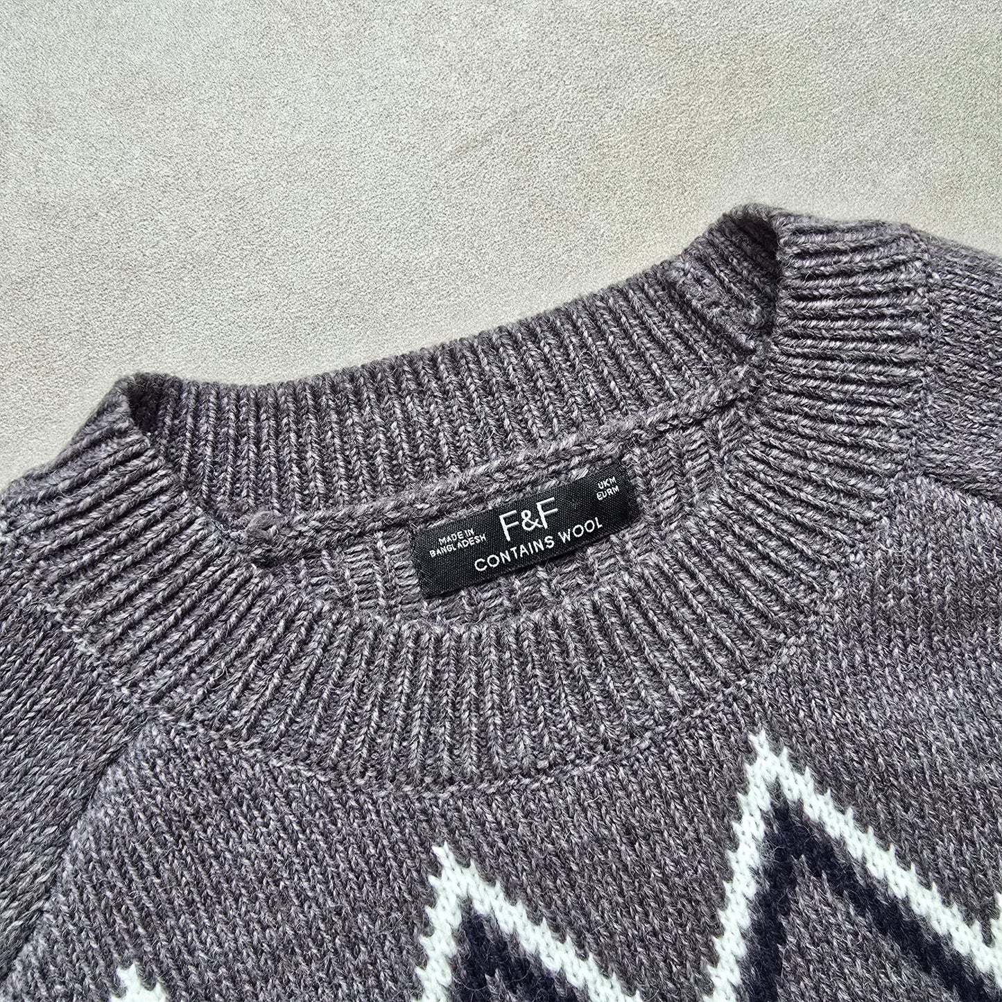 Vintage 2000's Knit Sweater - M