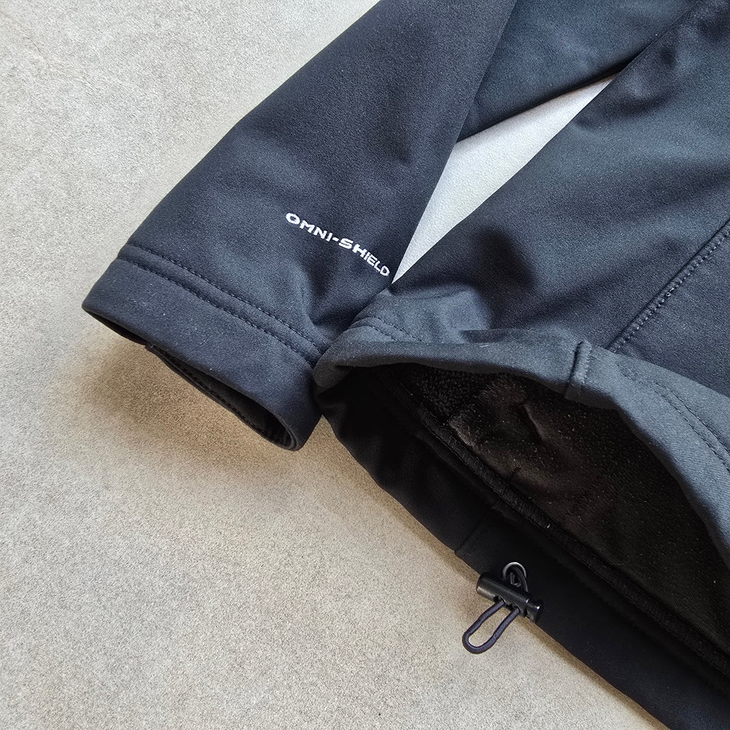 Columbia Omni-Shield Full Zip Jacket - WMNS M