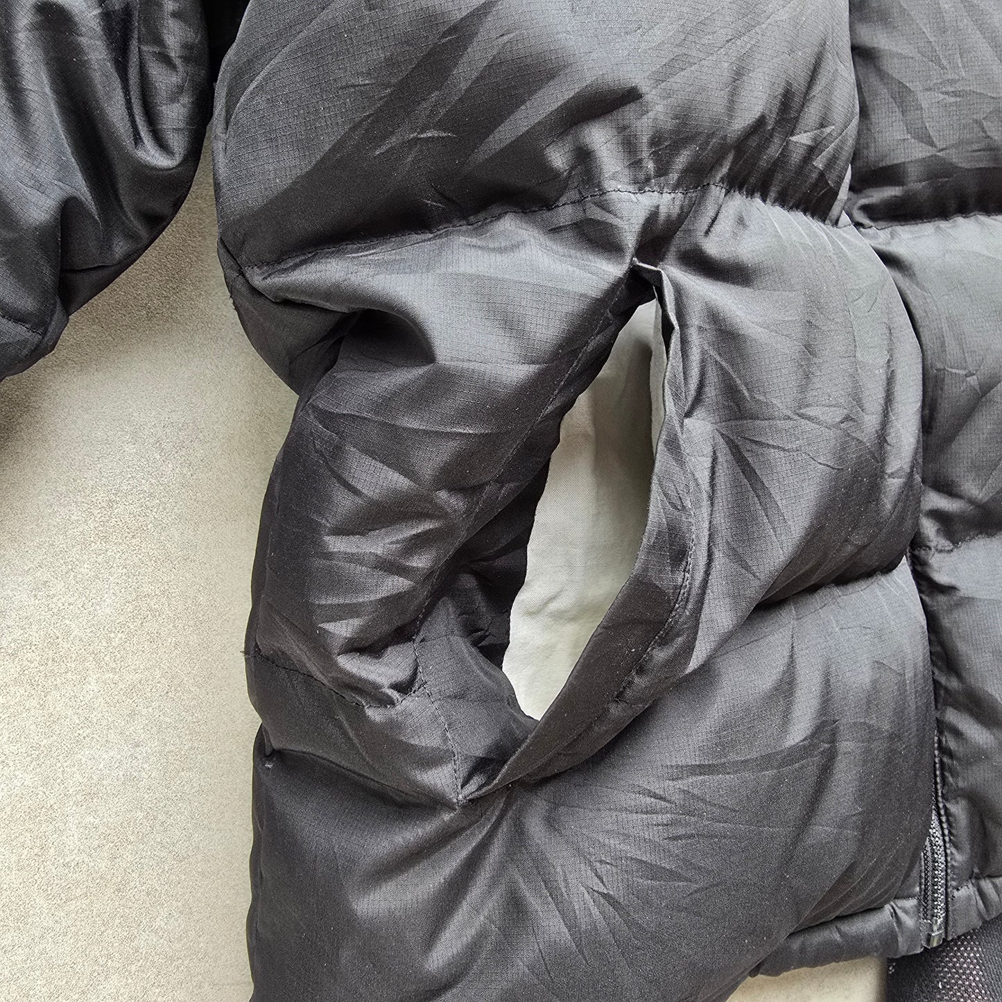 Vintage Nike Mini Swoosh Puffer Jacket - L