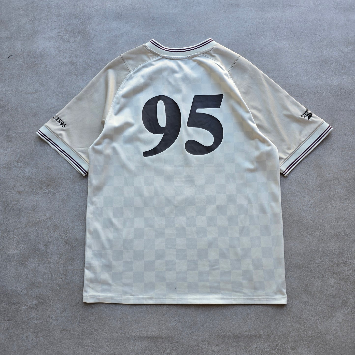 Reebok Jersey - M