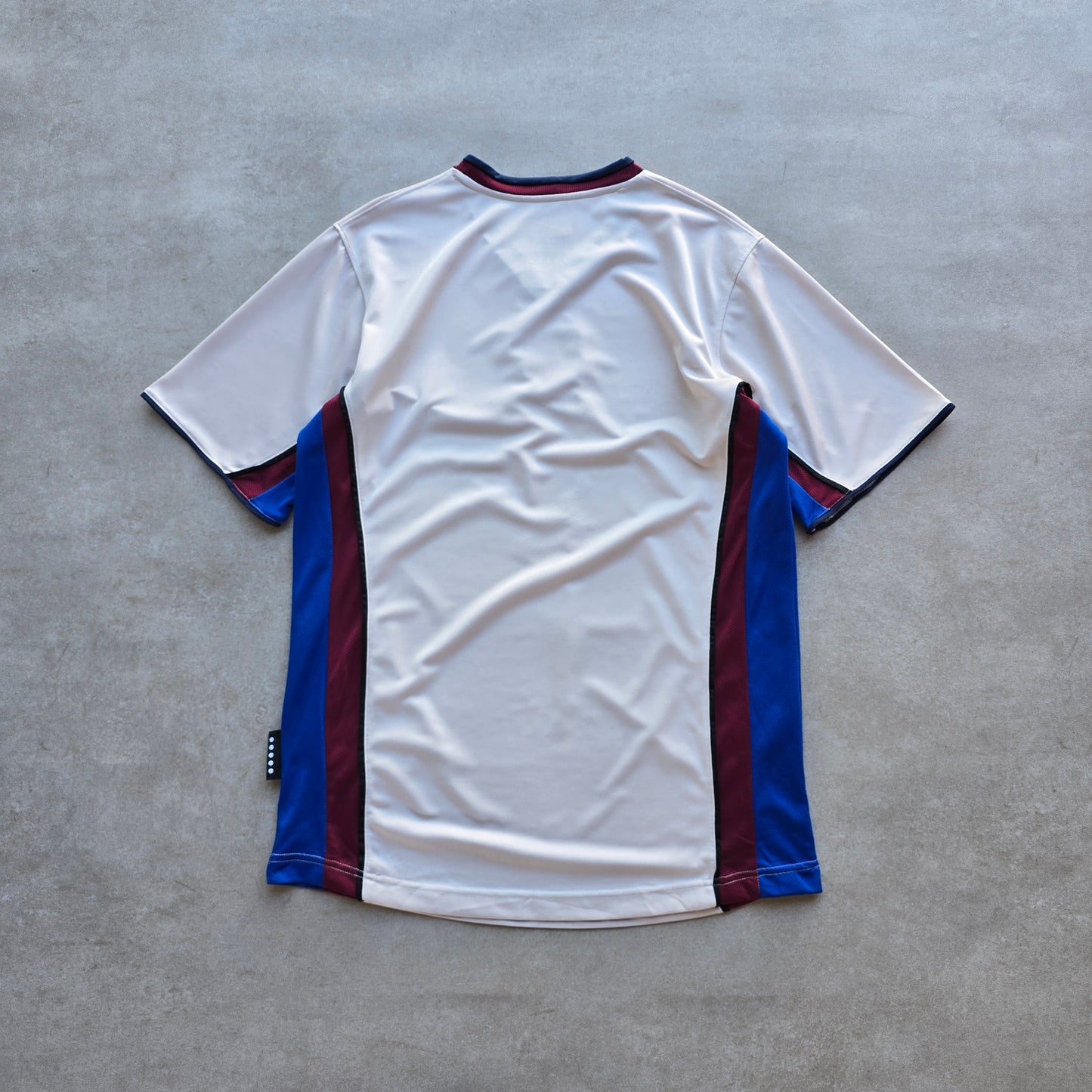 Vintage 1999/01 Nike Barcelona FC Jersey - L/XL