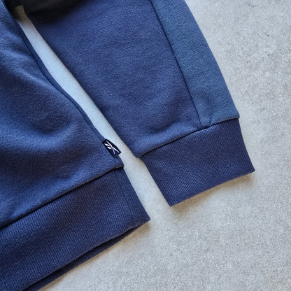 Vintage 2000's Reebok Sweatshirt - M