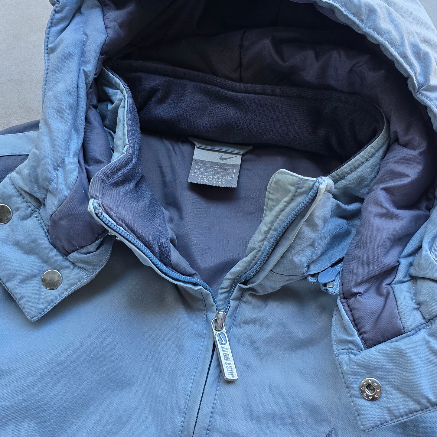 Vintage Nike Mini Swoosh Insulated Jacket - WMNS L