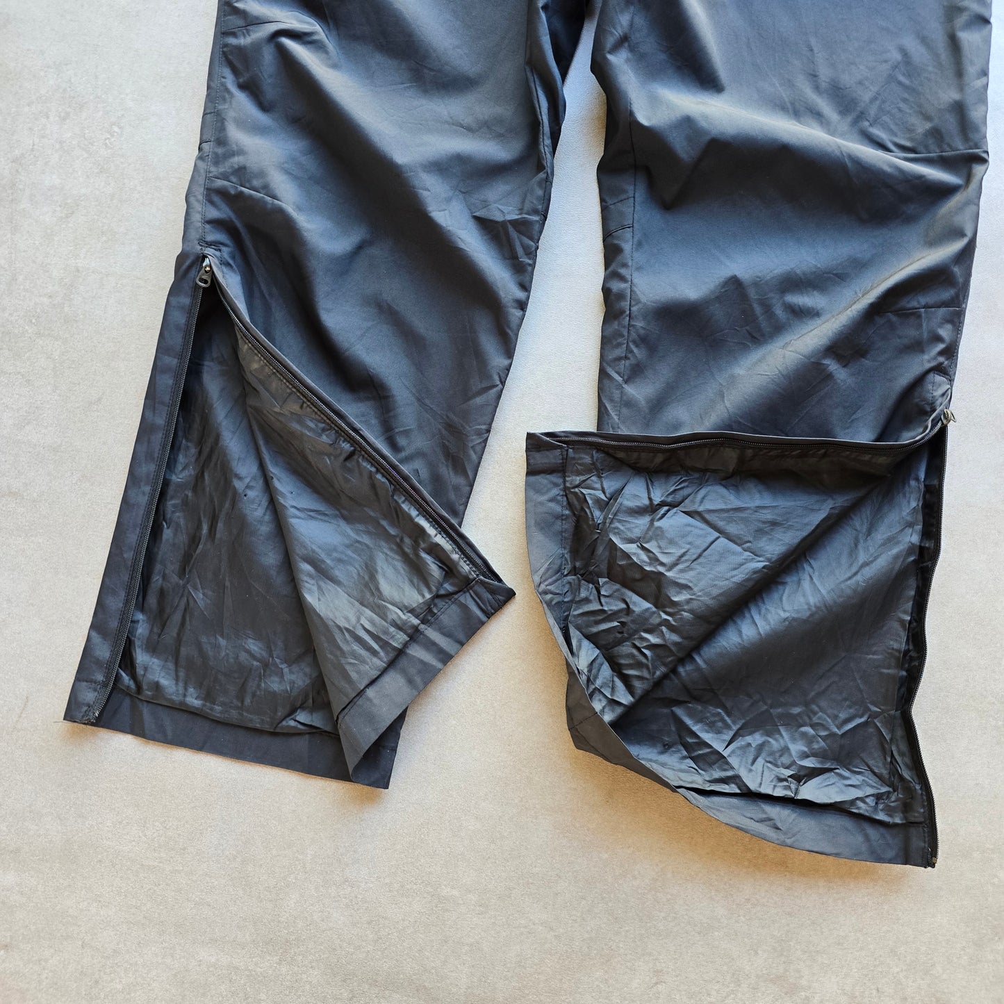 Vintage 2000's Nike Mini Swoosh Ankle Zip Track Pants - L