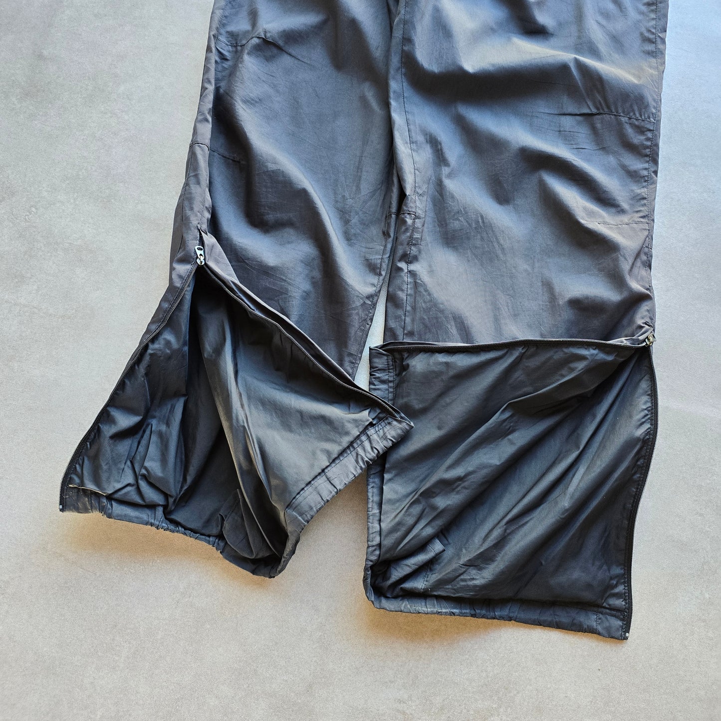 Vintage 2000's Nike T90 Ankle Zip Track Pants - L