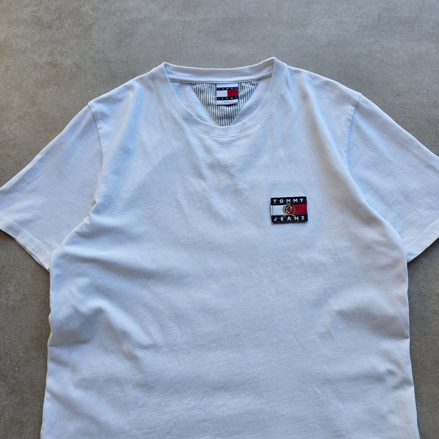 Vintage Tommy Hilfiger Flag Tee - M/L
