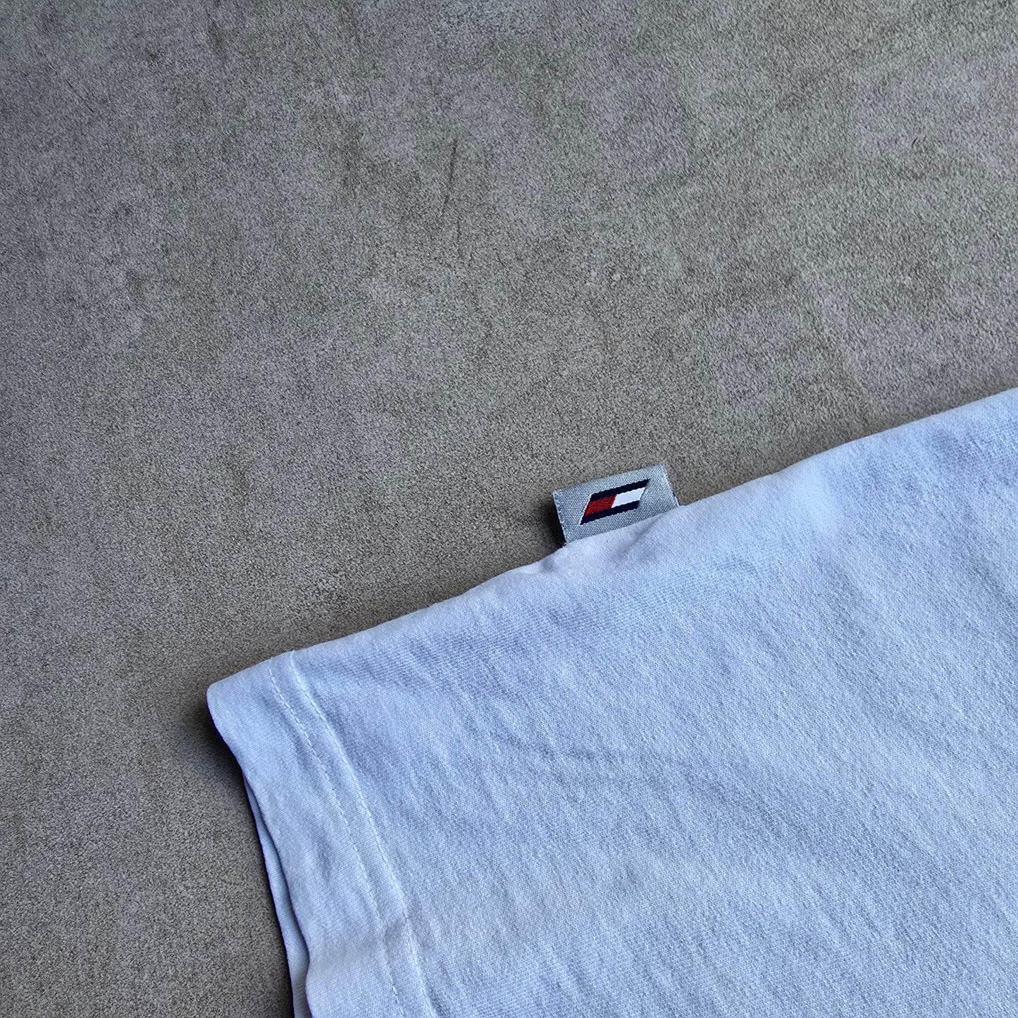 Vintage Tommy Hilfiger Athletics Tee - L