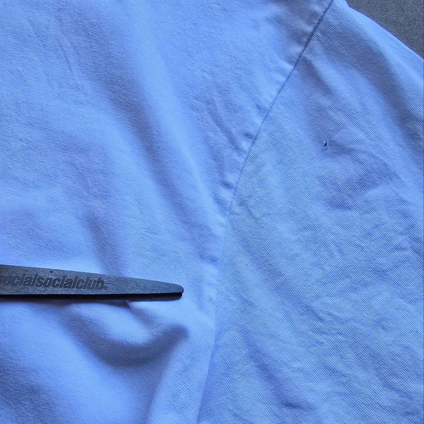 Vintage 2000's Tommy Hilfiger Tee - L