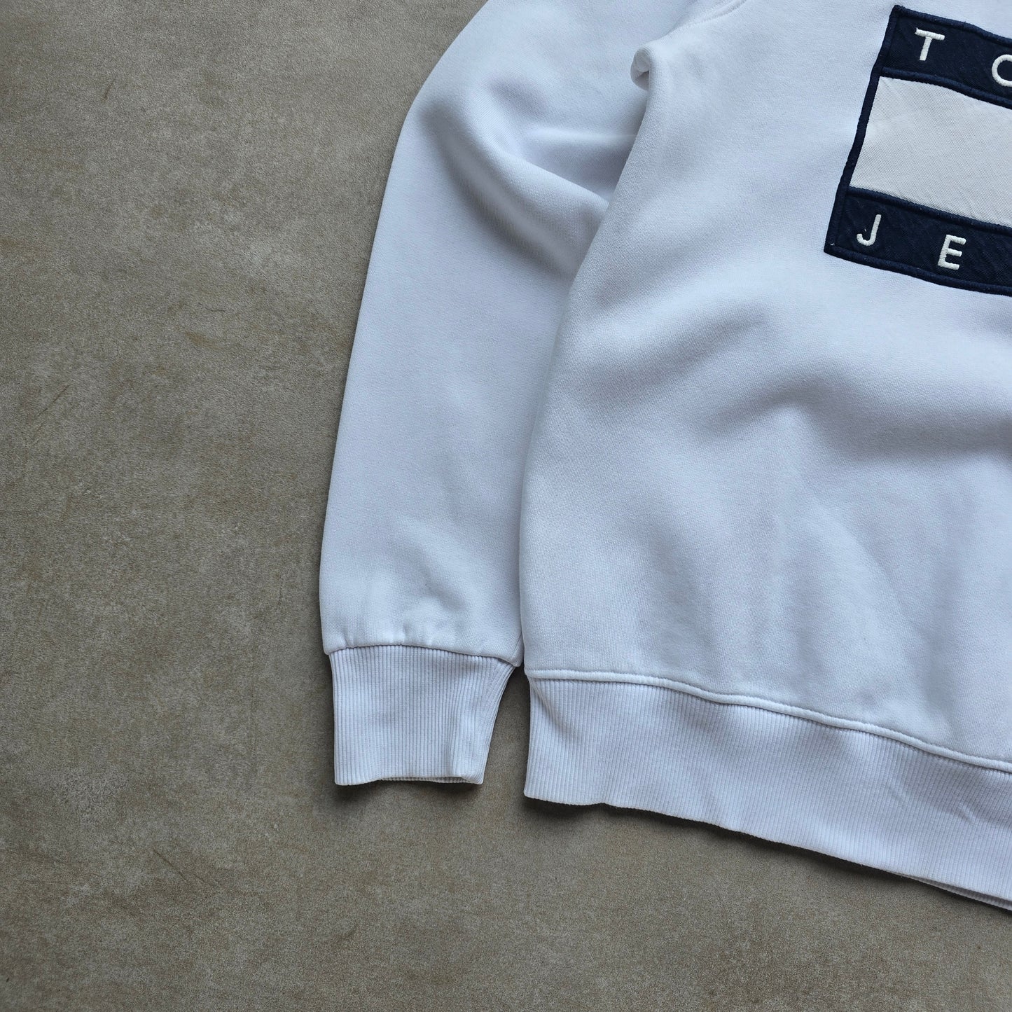 Tommy Hilfiger Flag White Sweatshirt - M/L