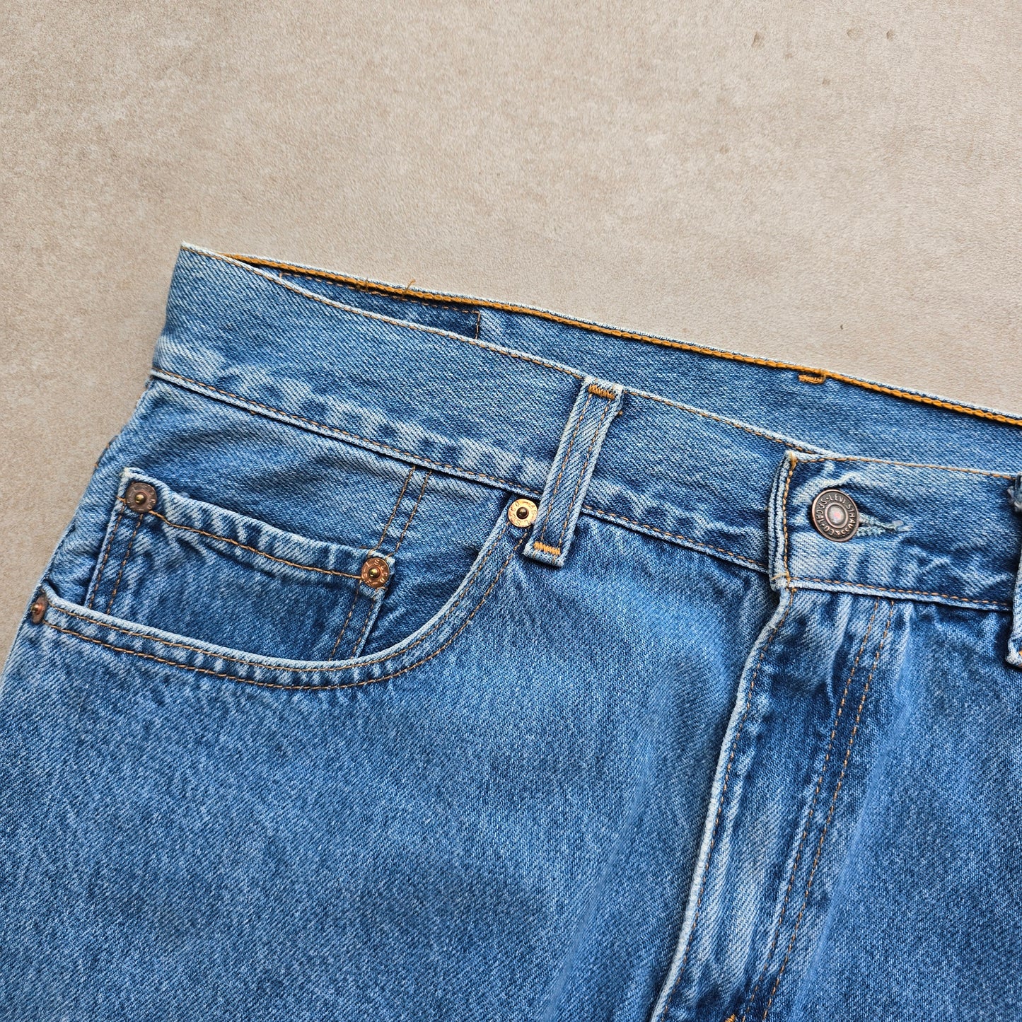 Vintage Levi's 504 Jeans - 35 x 32