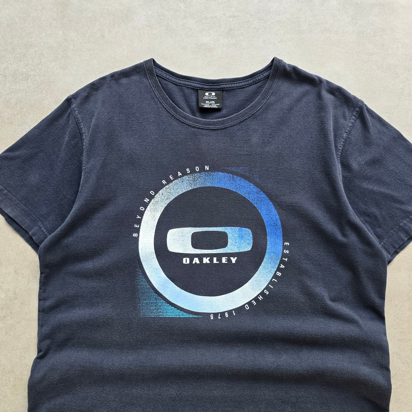 Vintage 2000's Oakley Tee - M