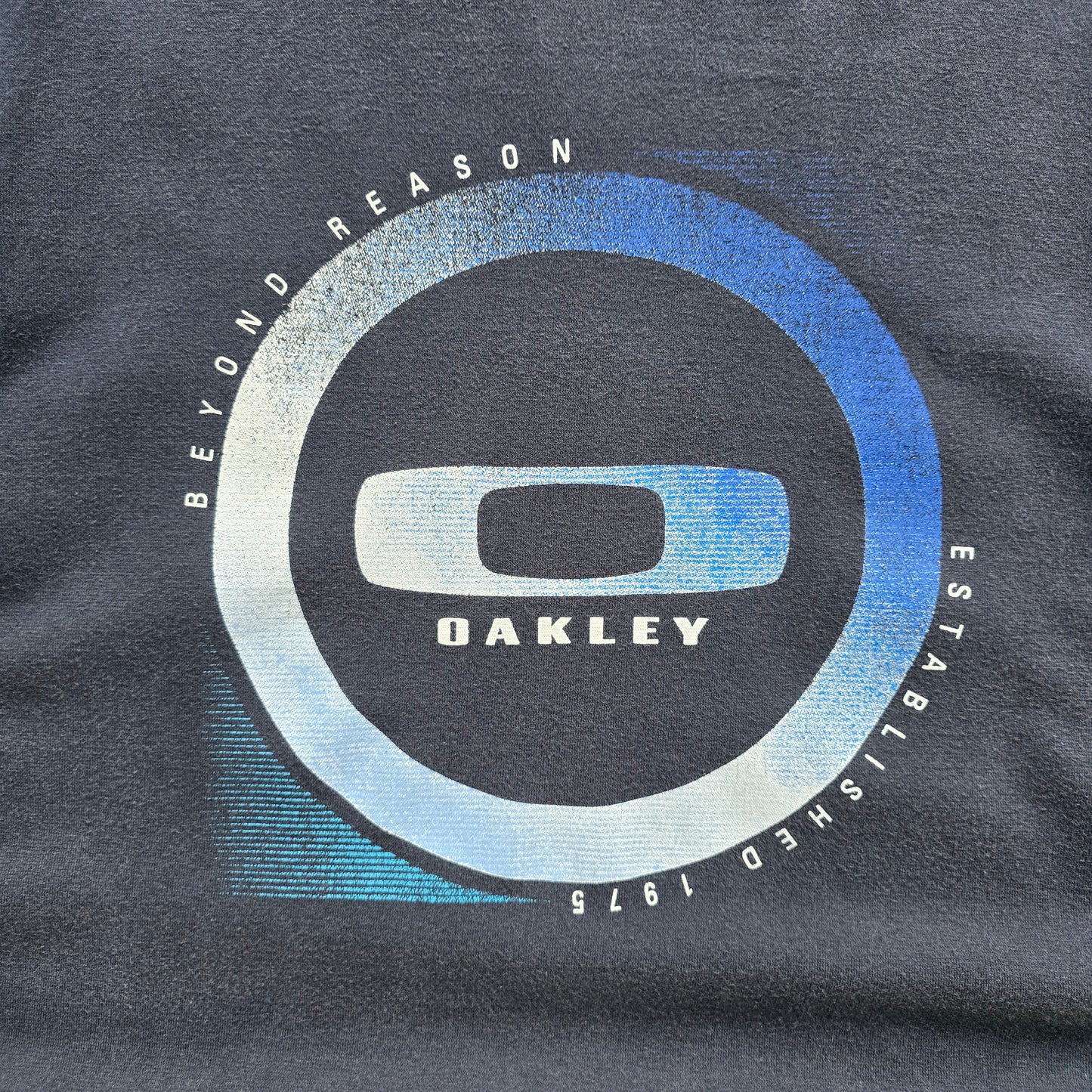 Vintage 2000's Oakley Tee - M