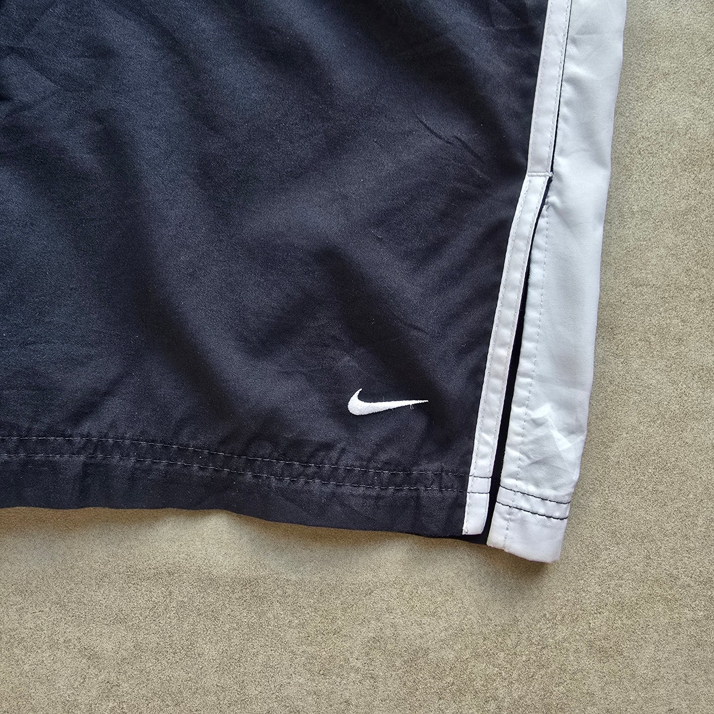 Vintage 2000's Nike Mini Ankle Swoosh Track Pants - WMNS L