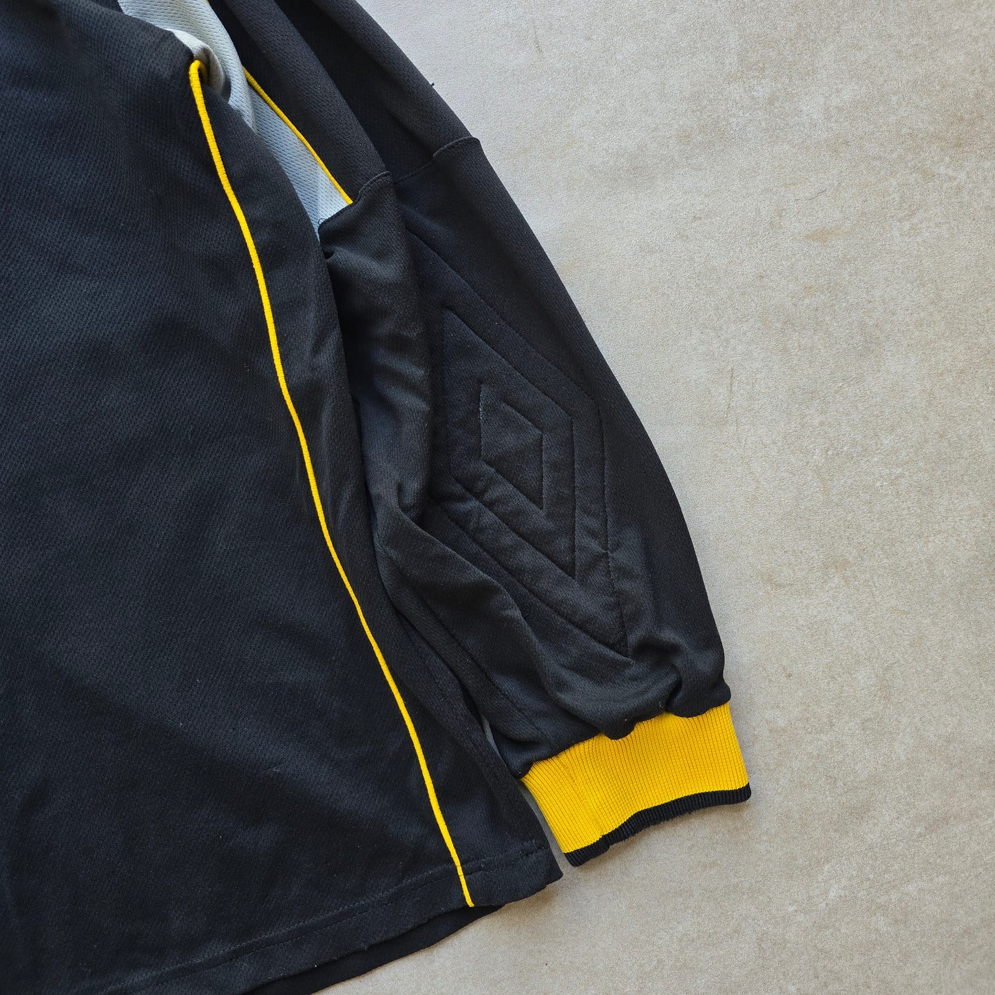 Vintage Umbro Long Sleeve Training Jersey - M