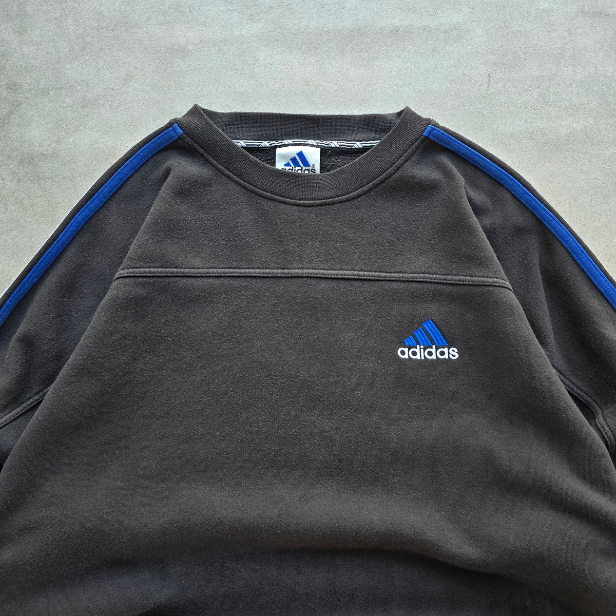 Vintage 90's Adidas Sweatshirt - L