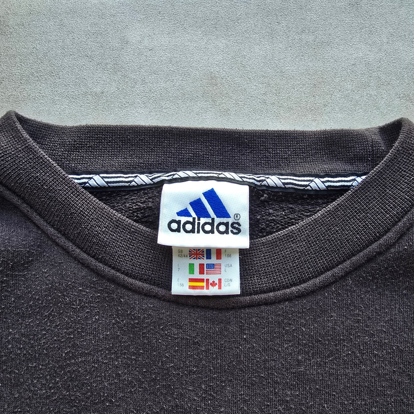 Vintage 90's Adidas Sweatshirt - L
