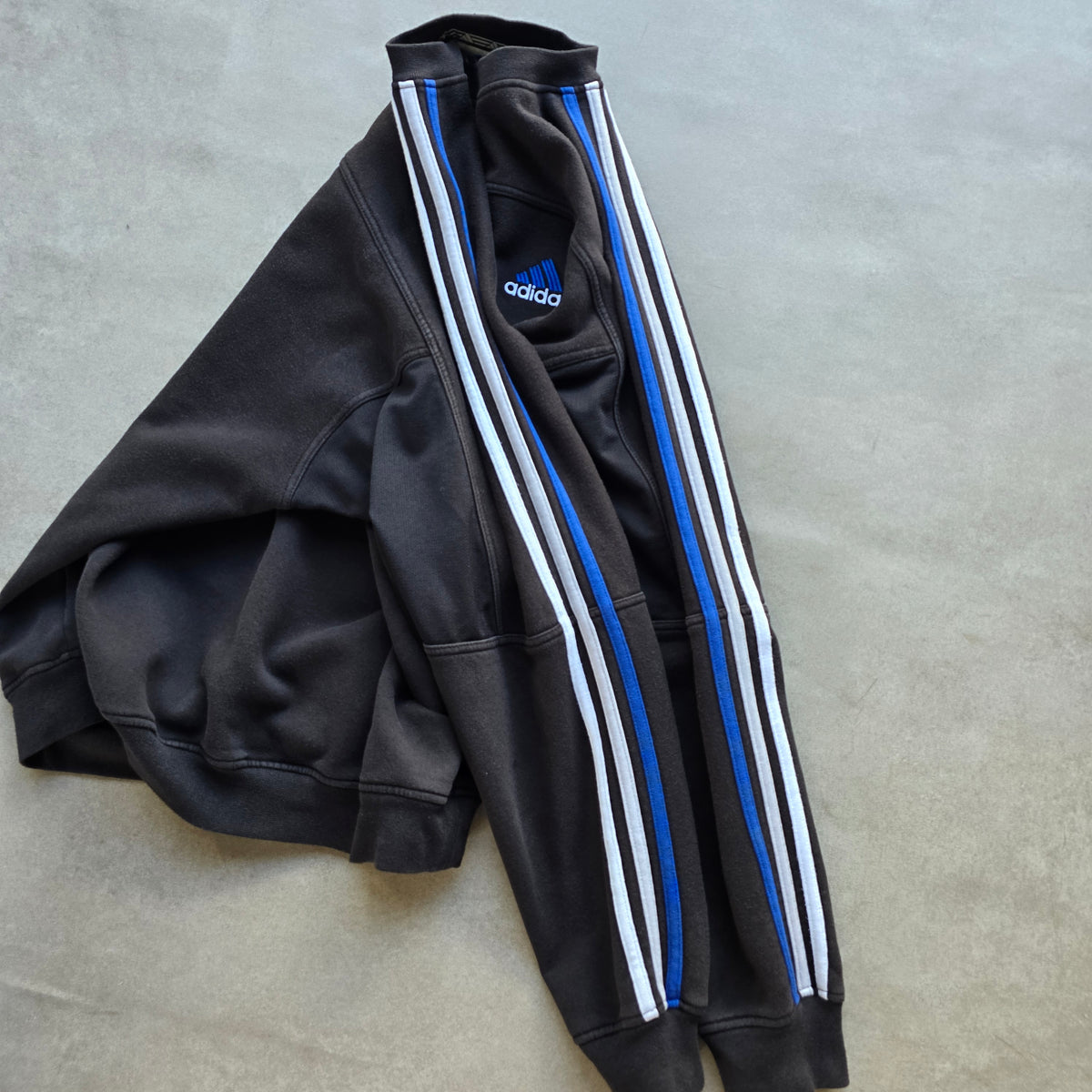 Vintage 90's Adidas Sweatshirt - L