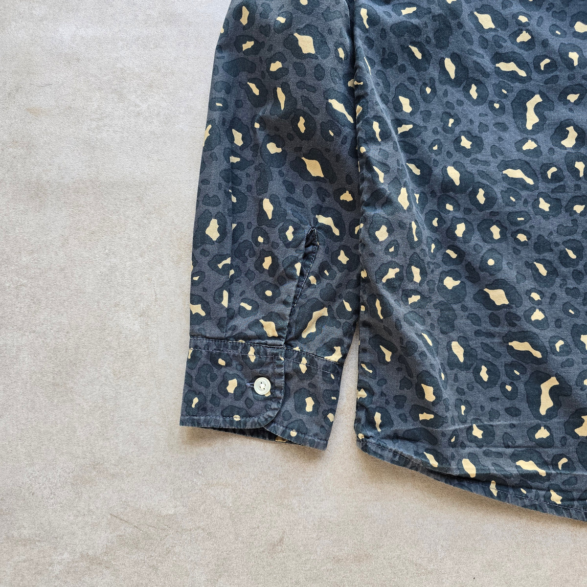Carhartt WIP Rocha Leopard Print Long Sleeve Button Up Shirt - S