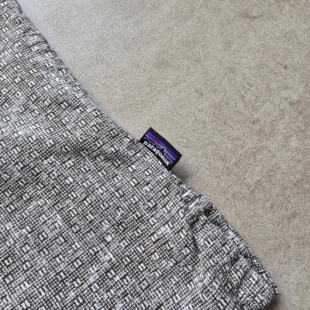 Patagonia Short Sleeve Button Up Shirt - XL