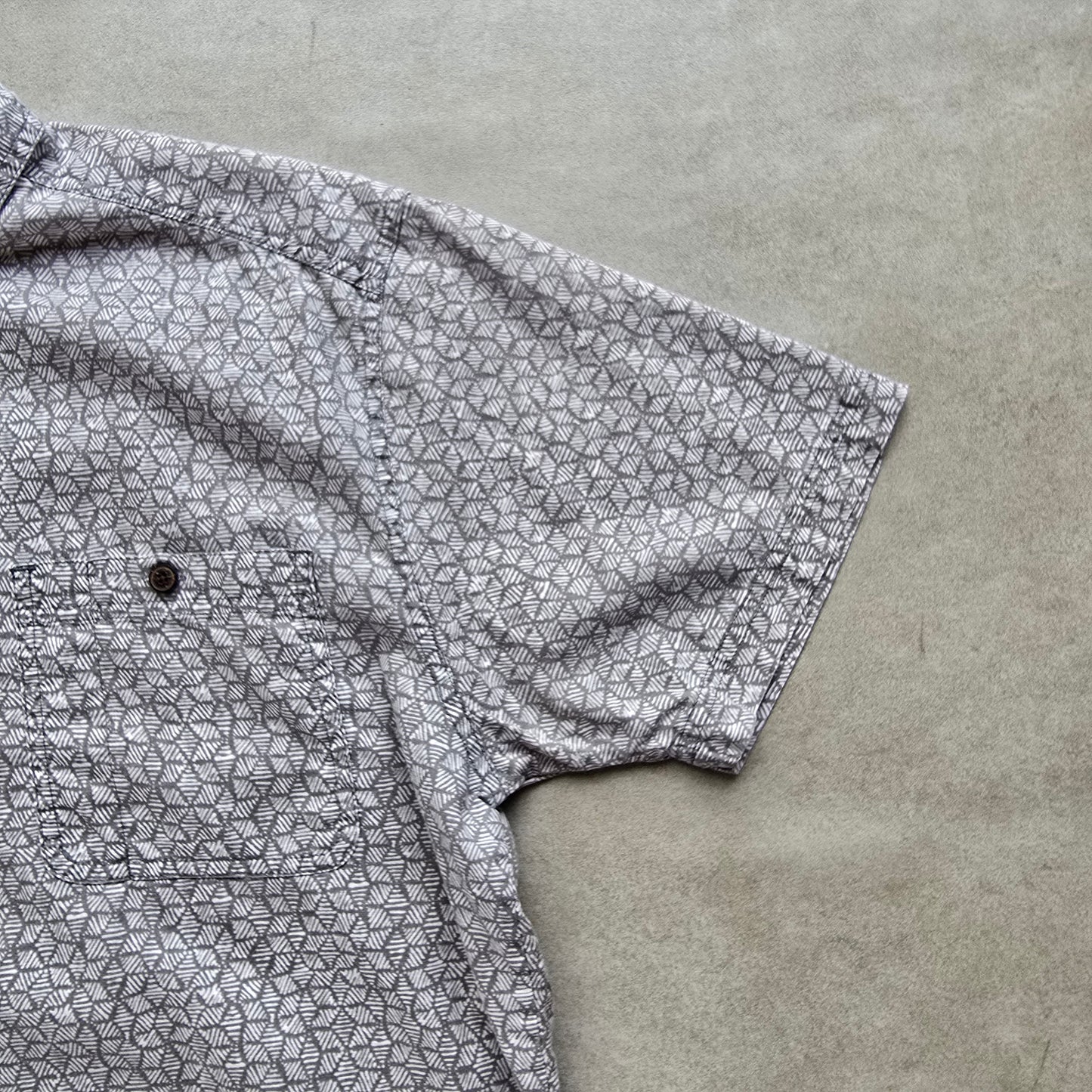 Patagonia Short Sleeve Button Up Shirt - XL