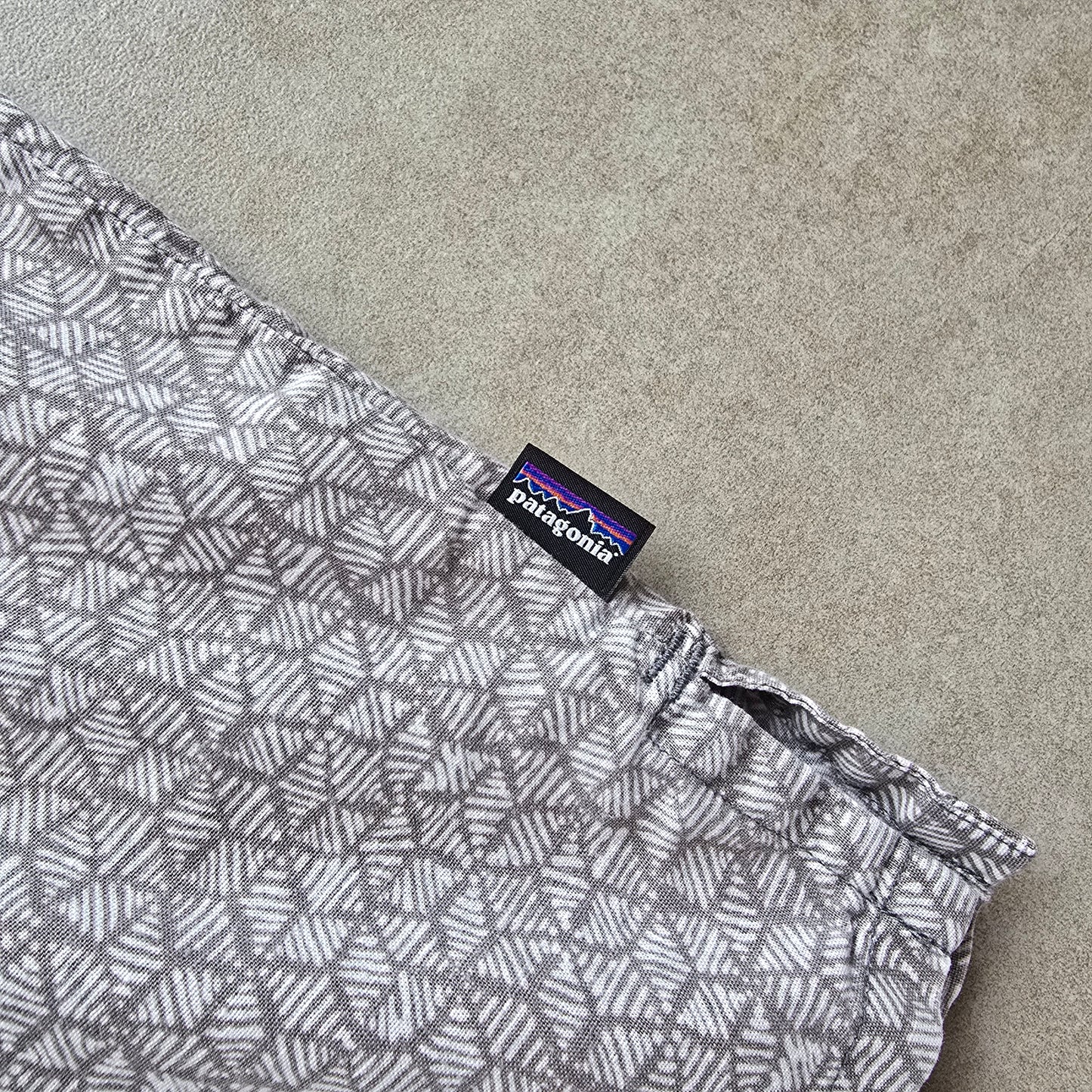 Patagonia Short Sleeve Button Up Shirt - XL