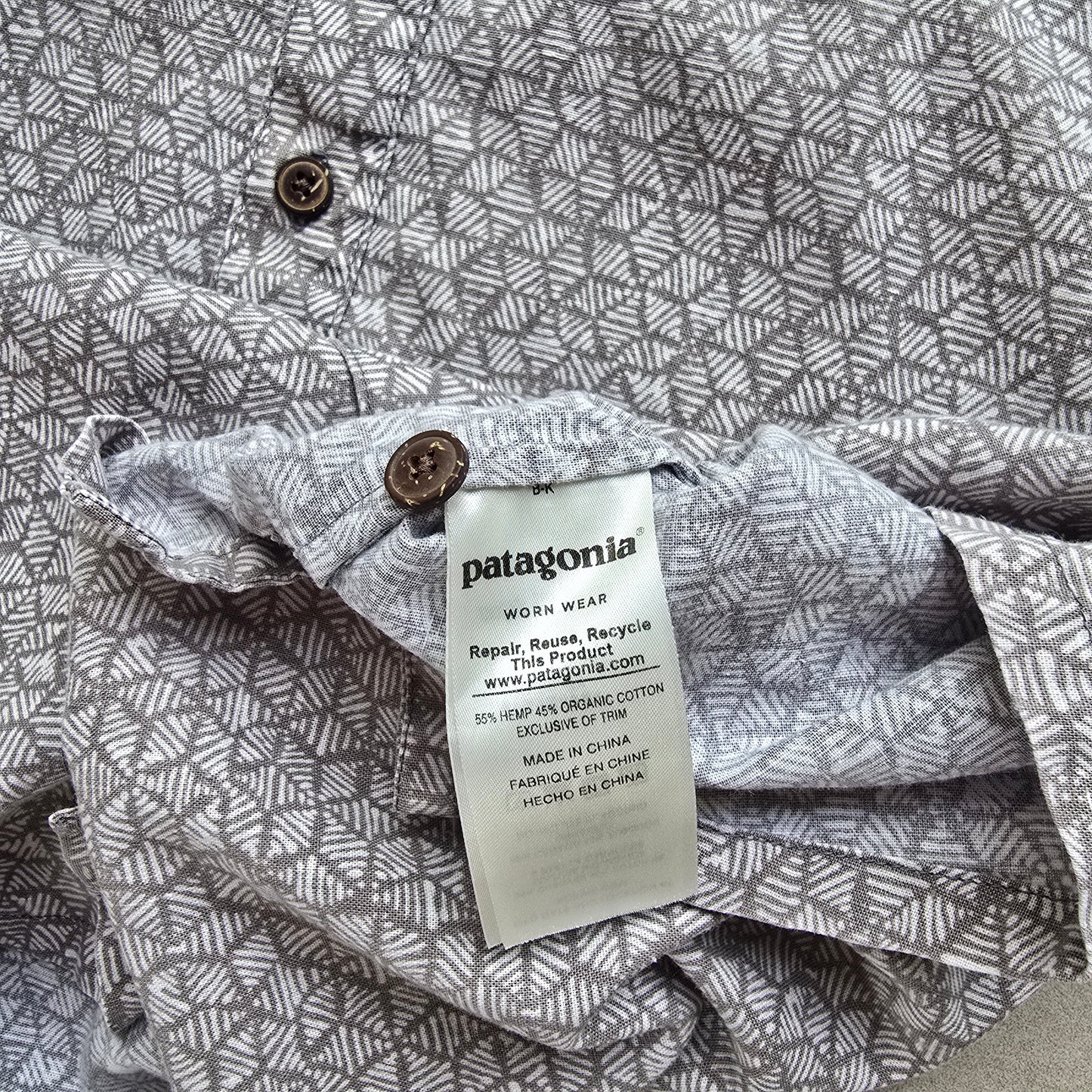 Patagonia Short Sleeve Button Up Shirt - XL